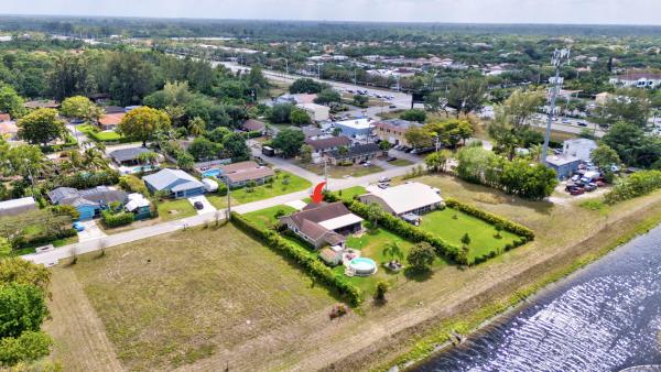 Hillsboro Pines, 5521 NW 77th Ct, Coconut Creek, Florida 33073, image 2