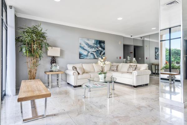 Jefferson Tower, 2425 Presidential 902nd Way #902, West Palm Beach, Florida 33401, image 1