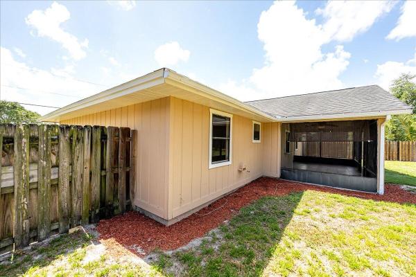 Swan Park, 657 NW Marion Ave, Port St. Lucie, Florida 34983, image 2