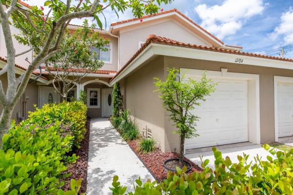 South Shore Of Wellington, 12764 Westhampton Cir, Wellington, Florida 33414, image 1
