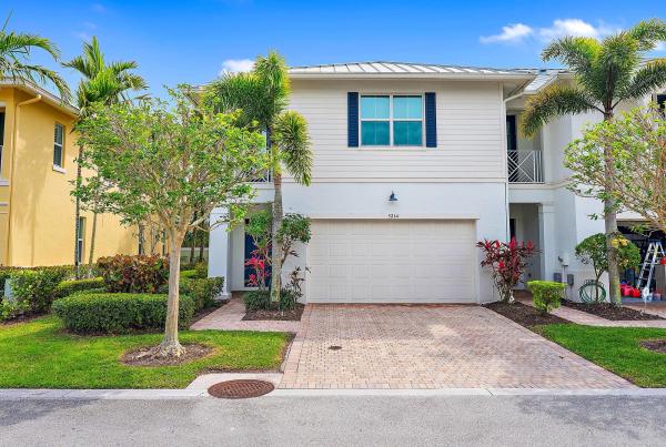 Hampton Cay, 5264 Cambridge Ct, Palm Beach Gardens, Florida 33418, image 1