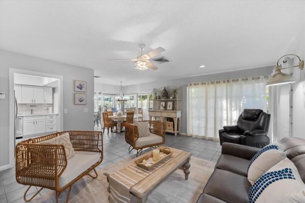 Atlantis Villas, 102 Villa Cir, Atlantis, Florida 33462, image 1