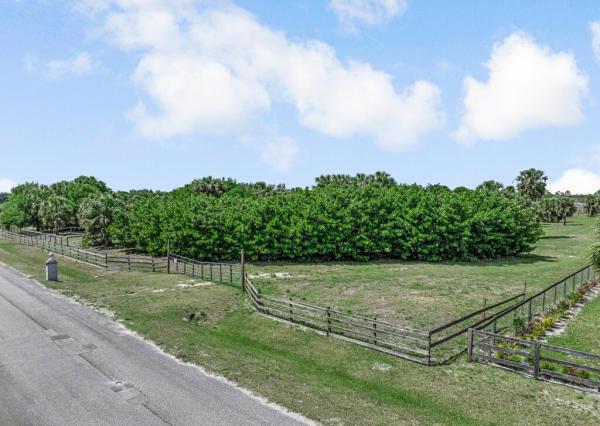 Wildwood, 19481 Green Grove Ct, Loxahatchee, Florida 33470, image 3