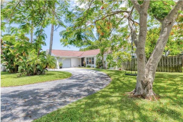 Jupiter In The Pines, 226 W Norfolk Rd, Jupiter, Florida 33469, image 1