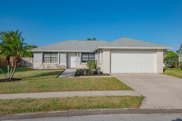 Stillwater At Indian Creek, 110 Stillwater Cir, Jupiter, Florida 33458, image 1