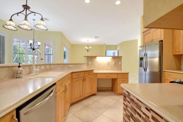 Barwick Estates, 1325 E Barwick Ranch Cir, Delray Beach, Florida 33445, image 2