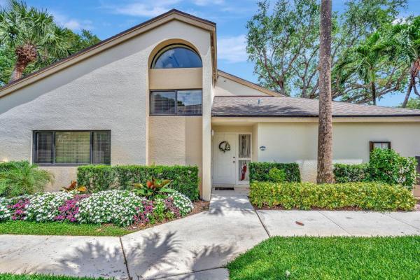 116 Oak Harbour Dr, Juno Beach, Florida 33408, image 1