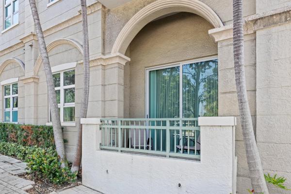 Metropolitan, 403 S Sapodilla Ave #101, West Palm Beach, Florida 33401, image 1