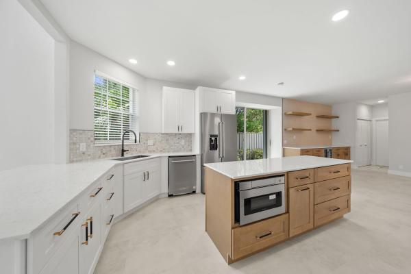 Eagleton Lakes, 232 Eagleton Lake Blvd, Palm Beach Gardens, Florida 33418, image 1