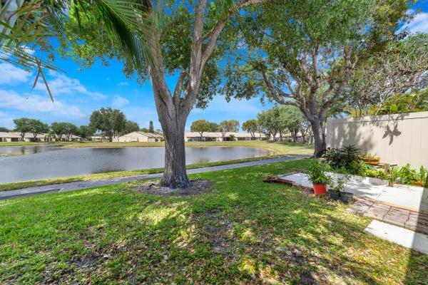 The Palm Club, 1022 Green Pine Blvd #E, West Palm Beach, Florida 33409, image 1