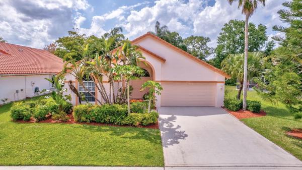 Stonegate Of Wellington, 2445 Stonegate Dr, Wellington, Florida 33414, image 1