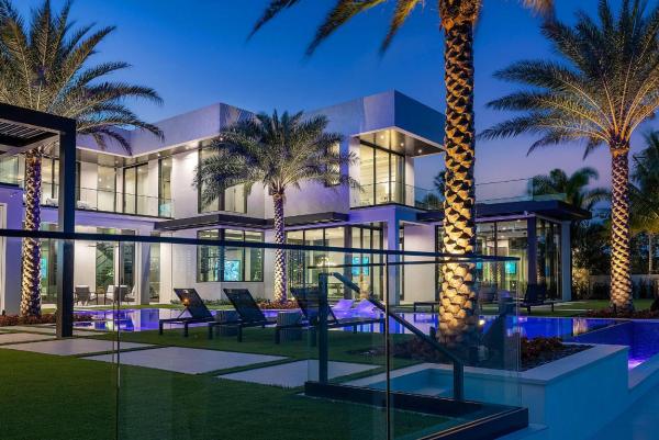 372 E Alexander Palm Rd, Boca Raton, Florida 33432, image 1