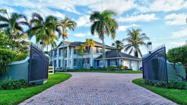 Paddock Park 2 Of Wellington, 14950 Roan Ct, Wellington, Florida 33414, image 1