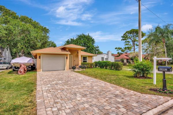 Country Club Acres, 4901 Lincoln Rd, Delray Beach, Florida 33445, image 1