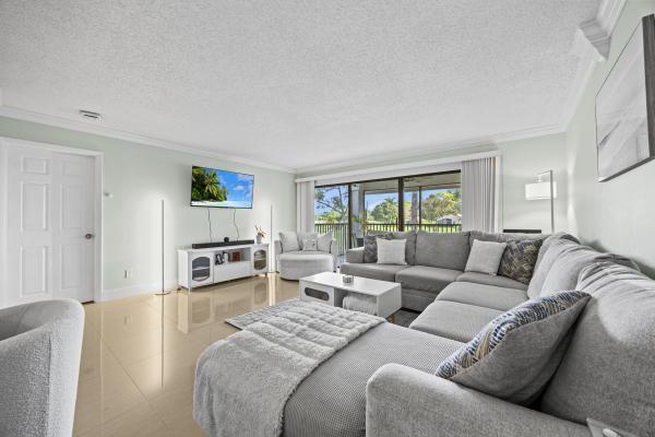 Briarwood At Eastpointe Country Club, 12926 Briarlake Dr #201, Palm Beach Gardens, Florida 33418, image 1