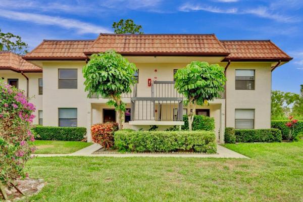 Lucerne Lakes Golf Colony, 7281 Golf Colony Ct #206, Lake Worth Beach, Florida 33467, image 1