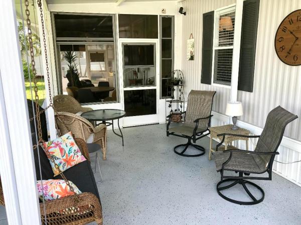 127 Alamanda Ln, Deerfield Beach, Florida 33442, image 2