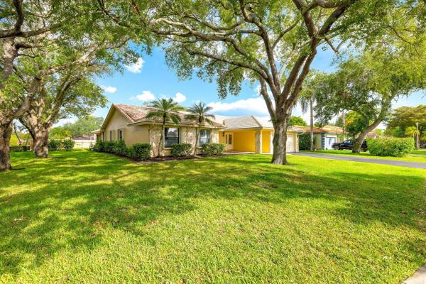 4830 NW 92nd Ter, Coral Springs, Florida 33067, image 1