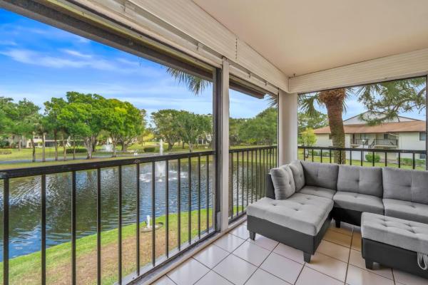 3392 Lucerne Park Dr, Greenacres, Florida 33467, image 2