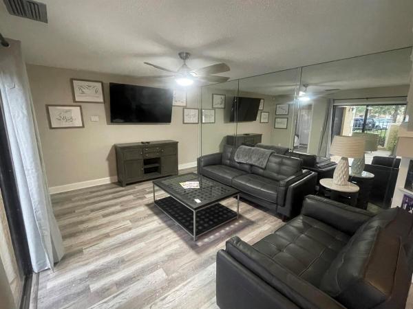 Prestwick Chase, 363 Prestwick Cir #4, Palm Beach Gardens, Florida 33418, image 1