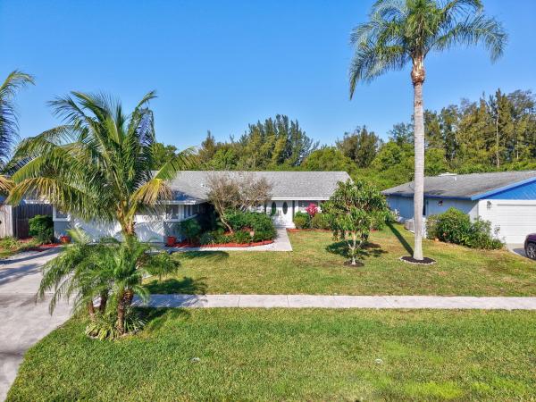 Le Chalet, 8437 Mildred Dr, Boynton Beach, Florida 33472, image 1