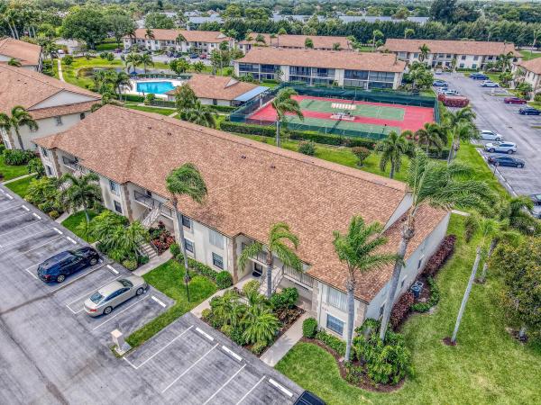 Pine Crest At Indian Creek, 901 Pinecrest Cir #E, Jupiter, Florida 33458, image 1