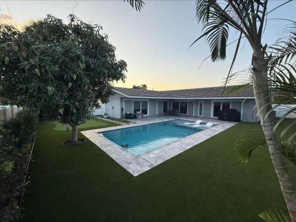 Boca Raton Square, 1098 SW 11th St, Boca Raton, Florida 33486, image 1