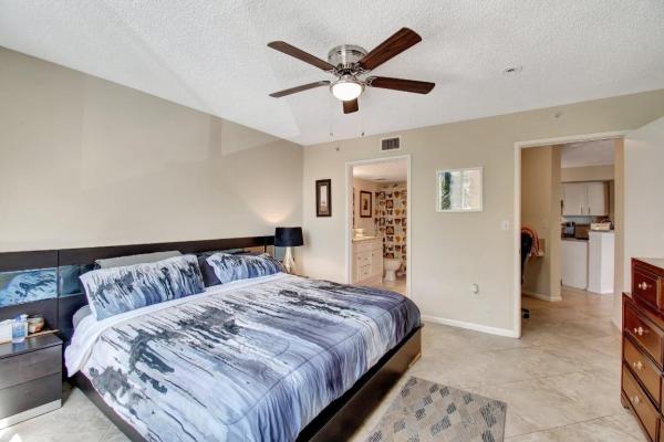 Hypoluxo's Mariner's Cay, 1000 Scotia Dr #204, Hypoluxo, Florida 33462, image 1