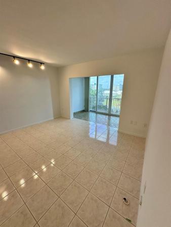 Hillcrest, 3850 Washington St #510, Hollywood, Florida 33021, image 1
