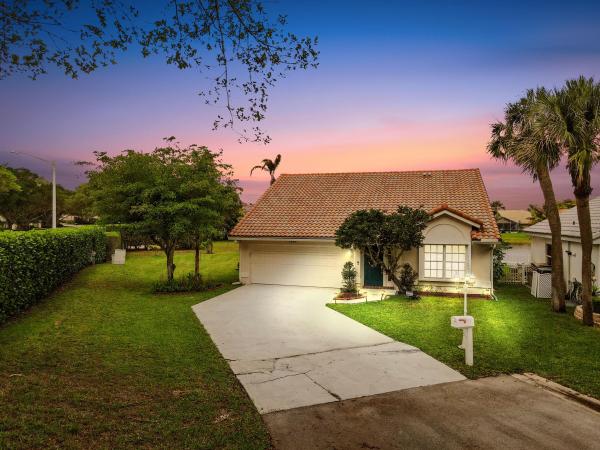 Addington Estates West At Lake Charleston, 7433 Shell Ridge Ter, Lake Worth Beach, Florida 33467, image 1