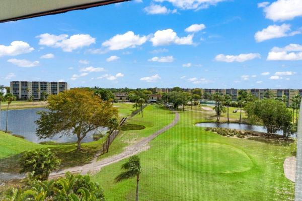 Poinciana Place 3, 3595 Birdie Dr #601, Lake Worth, Florida 33467, image 1