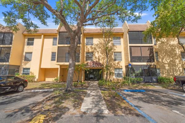 Casa Del Rio, 490 NW 20th St #3160, Boca Raton, Florida 33431, image 1