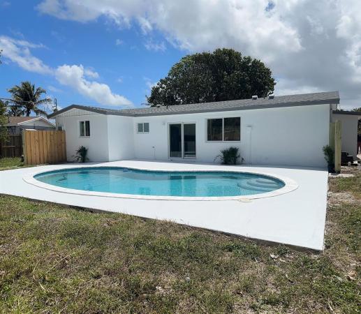 Bonnie Loch, 311 NW 37th St, Deerfield Beach, Florida 33064, image 1