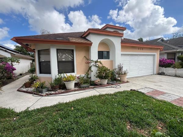 Hunter Run, 904 Magniola Ave, North Lauderdale, Florida 33068, image 1