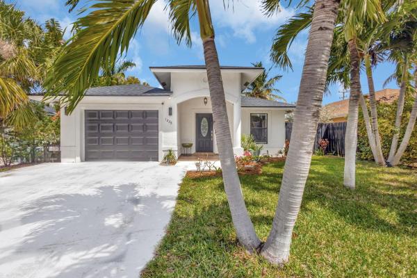 Lake Worth Town, 1228 S N St, Lake Worth Beach, Florida 33460, image 1