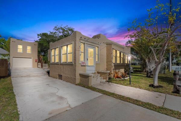 Edgartown, 603 N 2nd St, Fort Pierce, Florida 34950, image 1