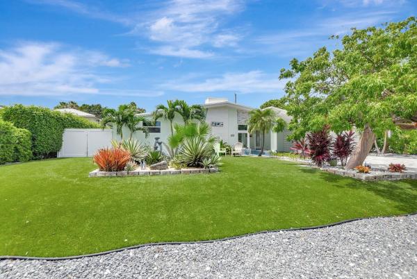 Lake Wyman Shores, 530 NE 17th St, Boca Raton, Florida 33432, image 1