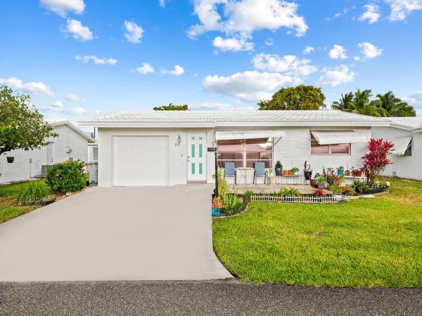 Leisureville, 210 NW 25th Ct, Pompano Beach, Florida 33064, image 1