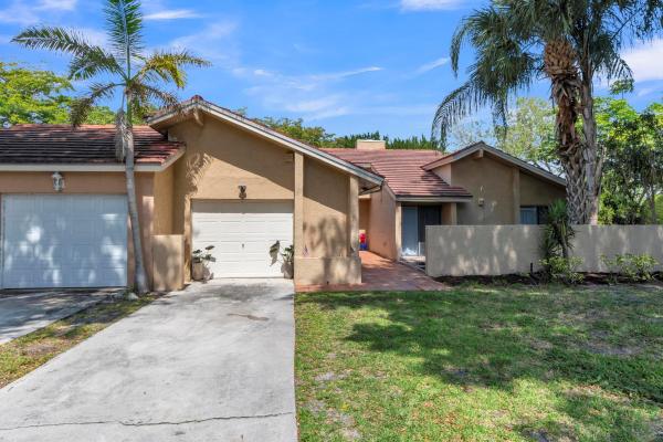 Boca Club Colony, 23265 Boca Club Colony Cir, Boca Raton, Florida 33433, image 1