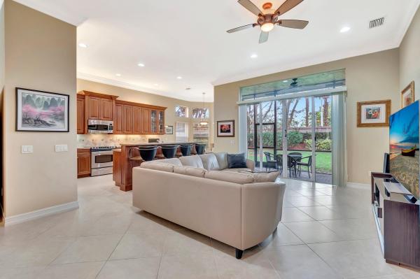 Valencia Pointe, 6722 Watertown Dr, Boynton Beach, Florida 33437, image 1