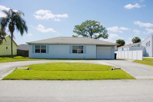 1150 SW Ivanhoe St, Port St. Lucie, Florida 34983, image 1