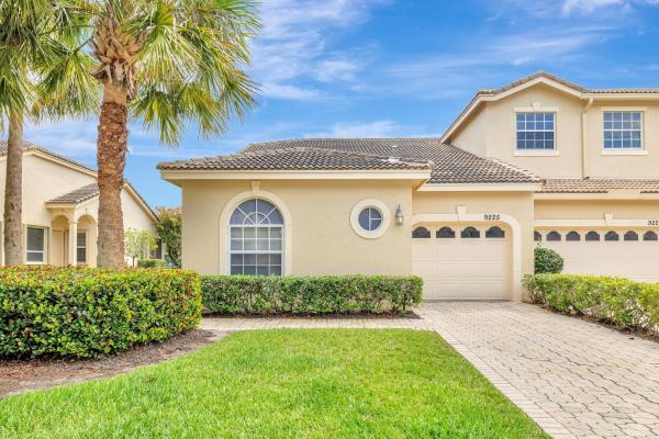 Castle Pines, 9225 Wentworth Ln, Port St. Lucie, Florida 34986, image 1
