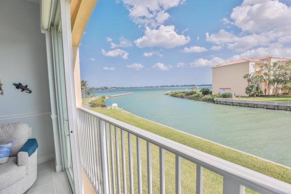 Harbour Isle East, 5 Harbour Isle Dr #202, Fort Pierce, Florida 34949, image 1