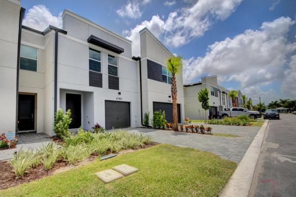 Enclave At Mangonia Park, 1740 Lindley St, Mangonia Park, Florida 33407, image 1