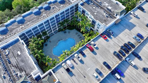 Vizcaya Lakes, 1690 Renaissance Commons Blvd #1323, Boynton Beach, Florida 33426, image 1