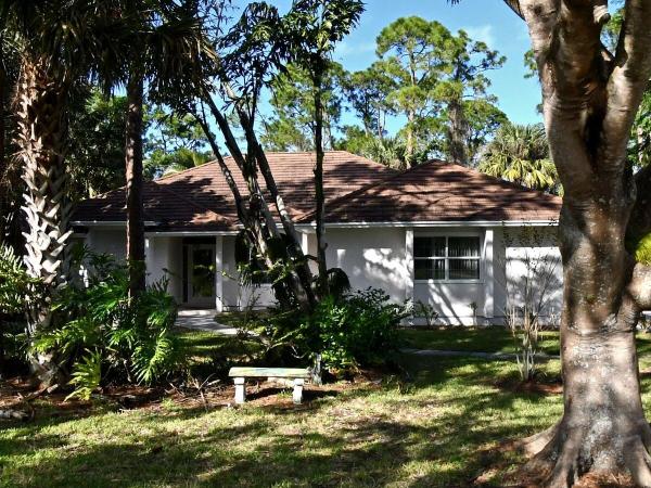 Meadowood Golf & Tennis Club, 3405 Bent Pine Dr, Fort Pierce, Florida 34951, image 1