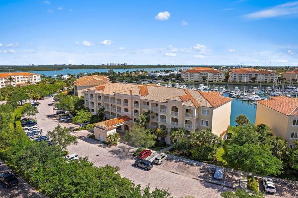 Harbour Isle West, 12 Harbour Isle Dr #206, Fort Pierce, Florida 34949, image 1