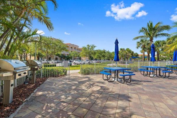 Harbour Isle West, 12 Harbour Isle Dr #206, Fort Pierce, Florida 34949, image 1