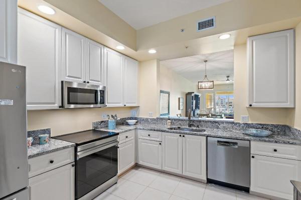 Harbour Isle West, 12 Harbour Isle Dr #206, Fort Pierce, Florida 34949, image 1