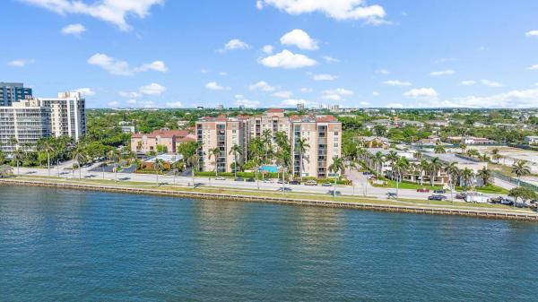 Flagler Pointe, 1801 N Flagler Dr #214, West Palm Beach, Florida 33407, image 3
